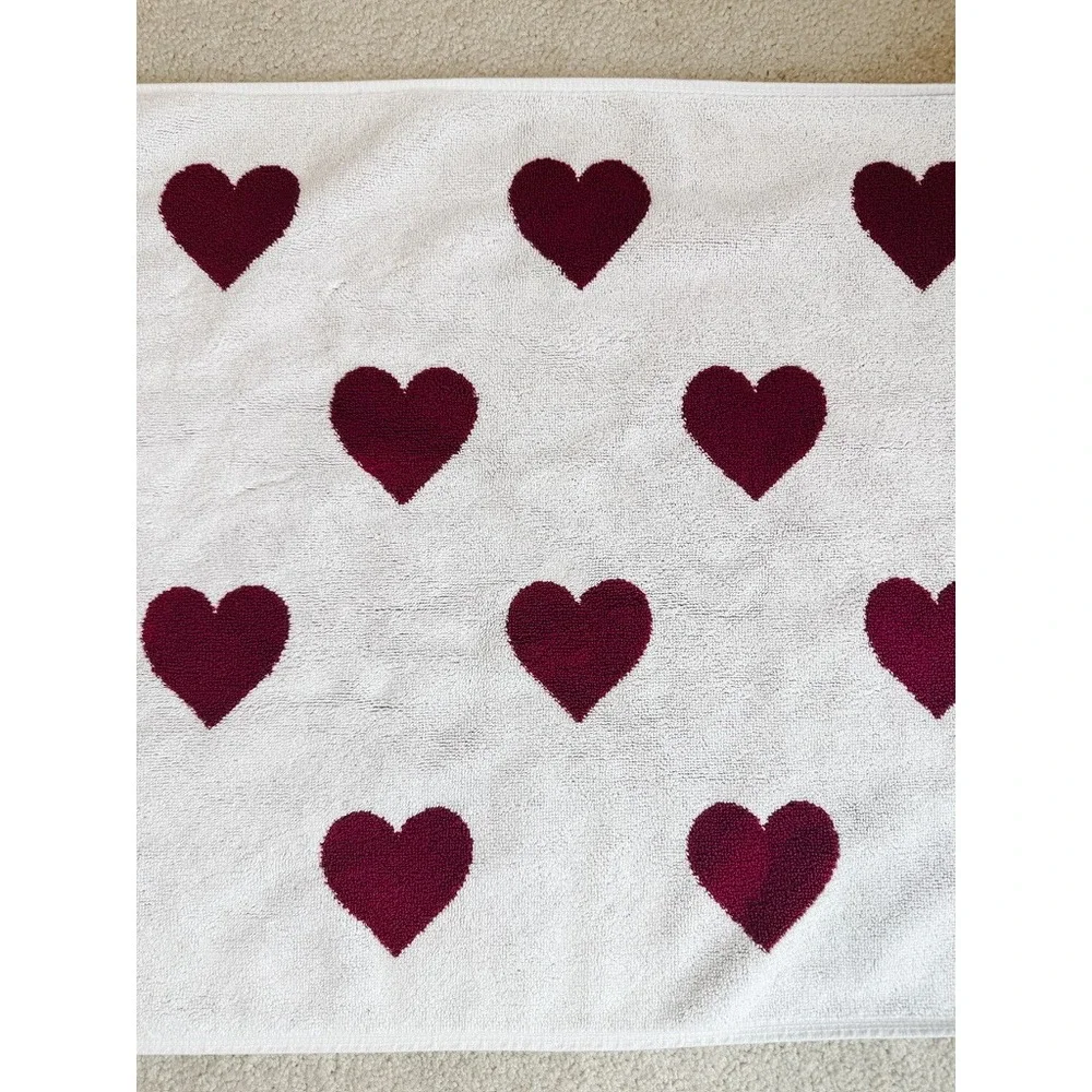 Pottery Barn Hearts Bath Mat White  Red 100% Cotton Made in Portugal